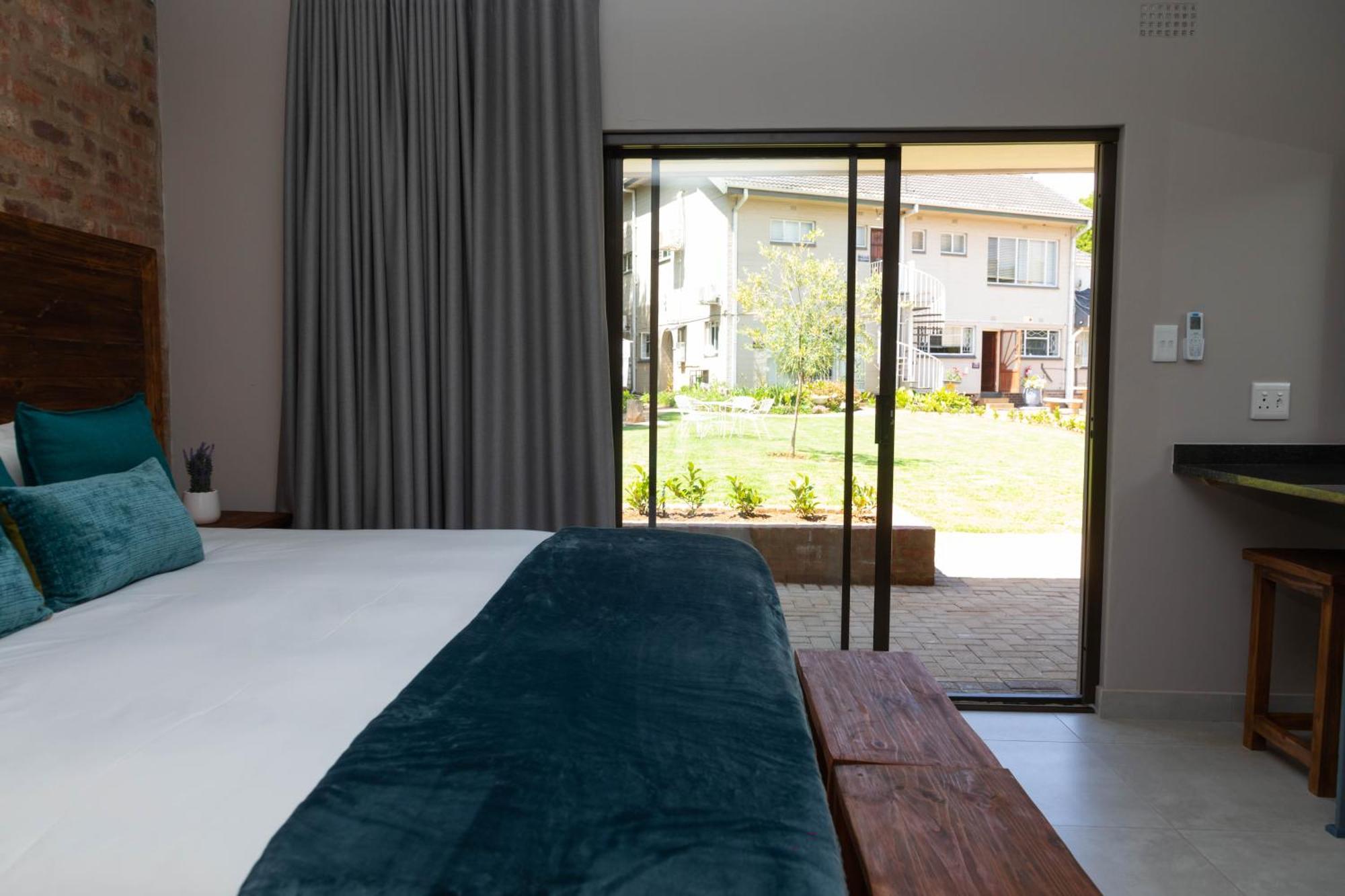 Opstal Gastehuis Potchefstroom Exterior photo
